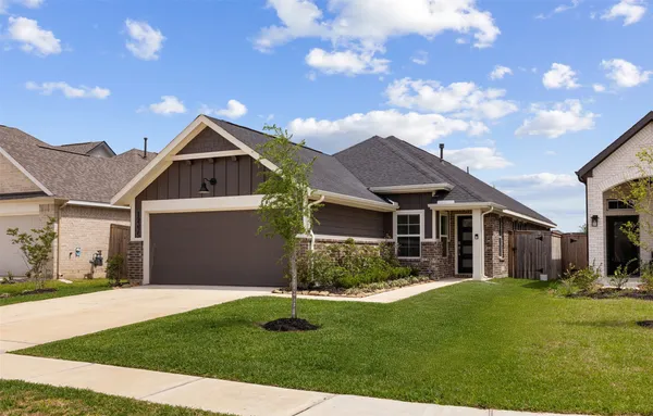 $2,300 | 19375 Poppy Vlg Circle, Magnolia, TX 77355
