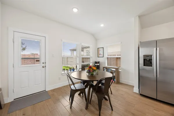 $2,300 | 19375 Poppy Vlg Circle, Magnolia, TX 77355