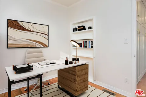 $7,500 | 4519 Van Noord Avenue, Studio City, CA 91604