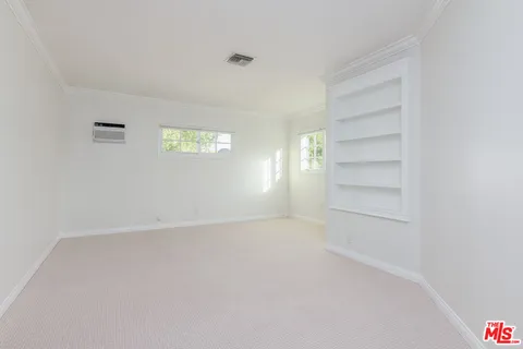 $7,500 | 4519 Van Noord Avenue, Studio City, CA 91604