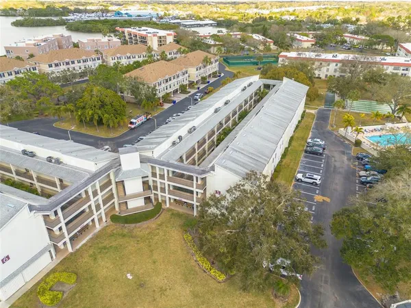 $204,999 | 2700 Bayshore Boulevard, Unit 5302, Dunedin, FL 34698