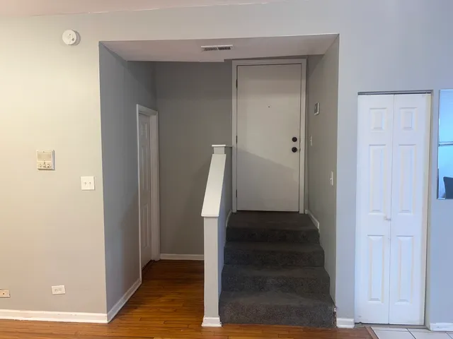 $75,000 | 1430 East 69th Street, Unit 1S, Chicago, IL 60637