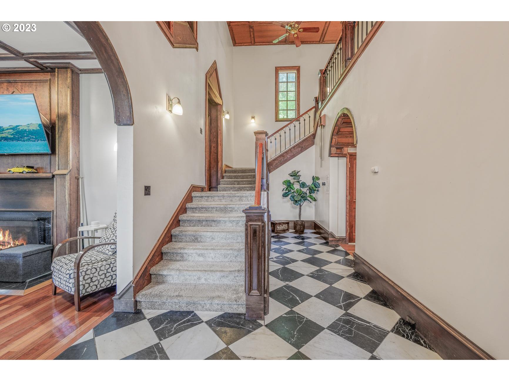 4224 Southwest Melville Avenue Portland, OR 97239 - Photo 21 of 48 a view of entryway and hall with wooden floor