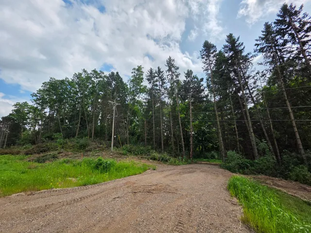 $260,000 | 14-xxx 14-xxx Dellwood Road North, Stillwater, MN 55082