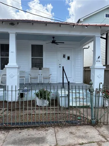 $1,700 | 429 Calhoun Street, New Orleans, LA 70118