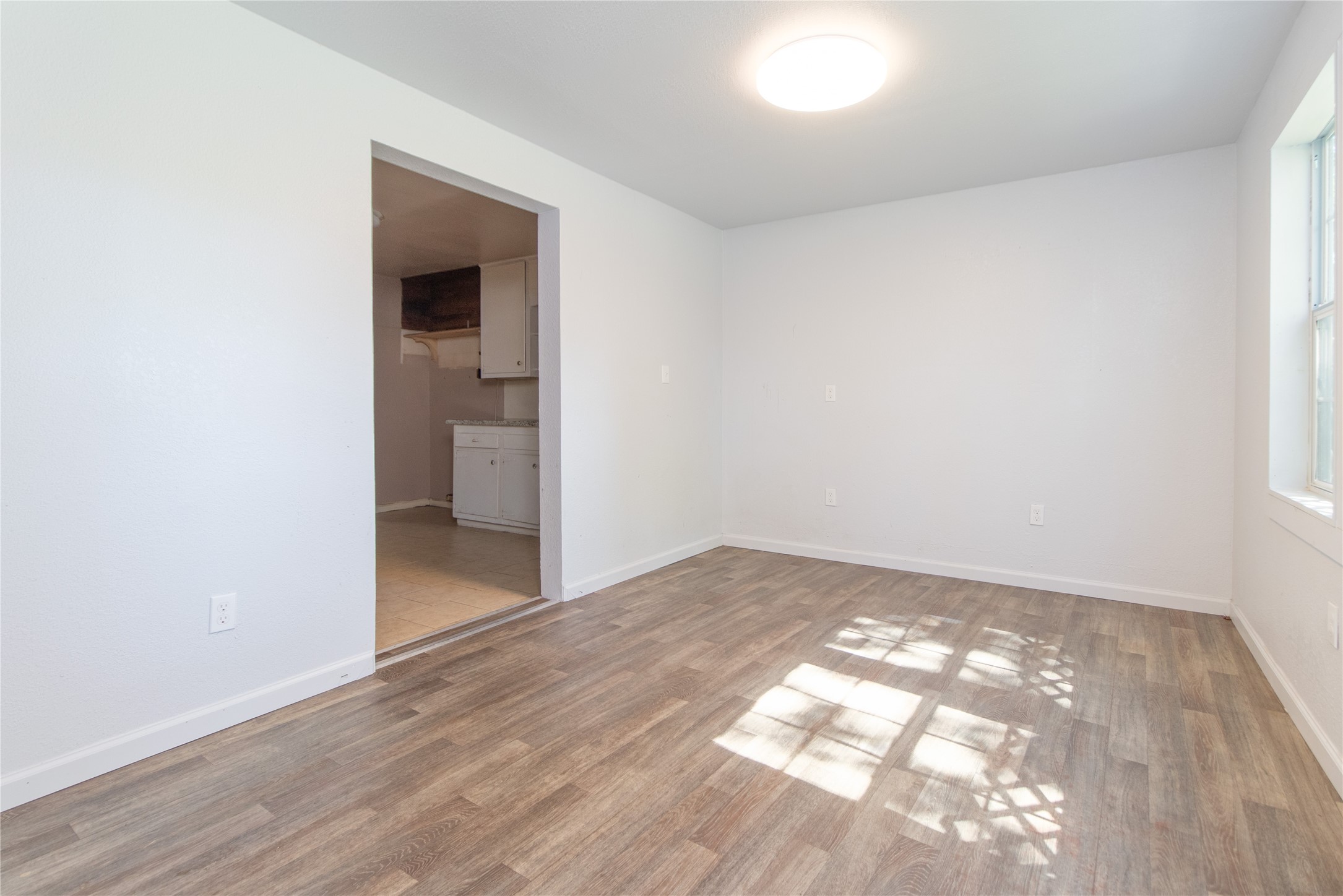 4425 Harding Drive Beaumont, TX 77703 - Photo 19 of 25 a view of an empty room and window