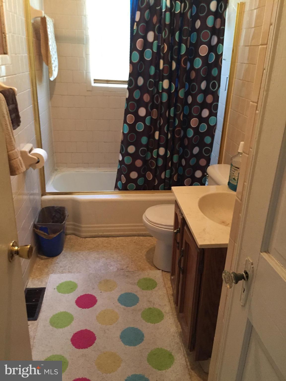 6700 Poplar Road Morningside, MD 20746 - Photo 2 of 7 Bath