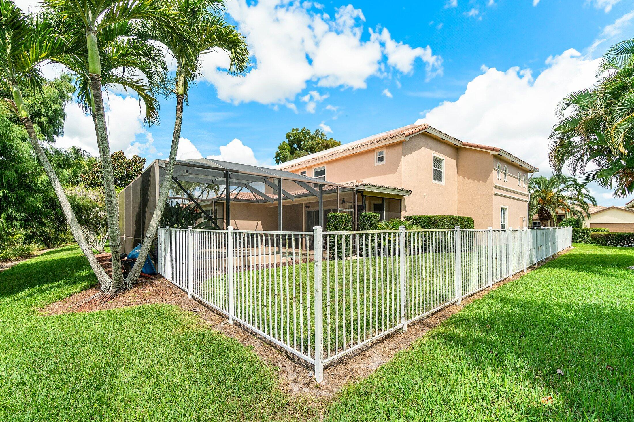 1414 Southeast Summit Trail Stuart, FL 34997 - Photo 39 of 42 Backyard