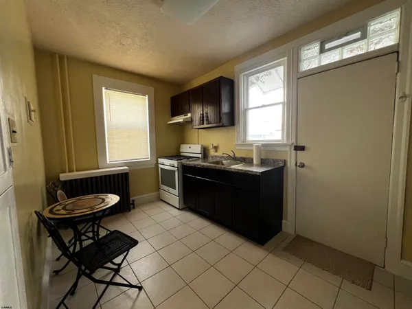 $2,000 | 36 North Georgia Avenue, Atlantic City, NJ 08401