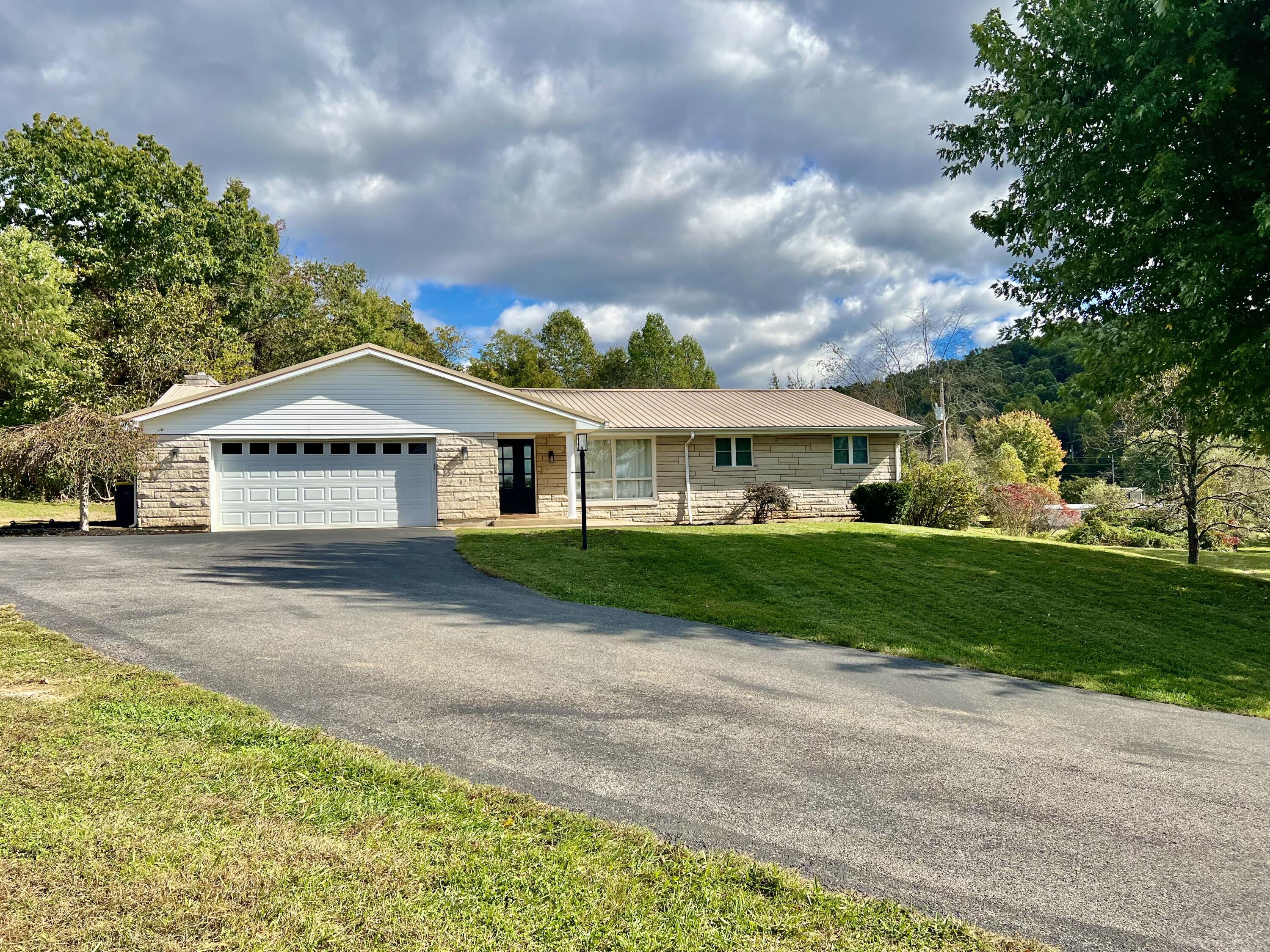 1529 White Rock Road Mount Vernon, KY 40456 - Photo 1 of 67 IMG_7414