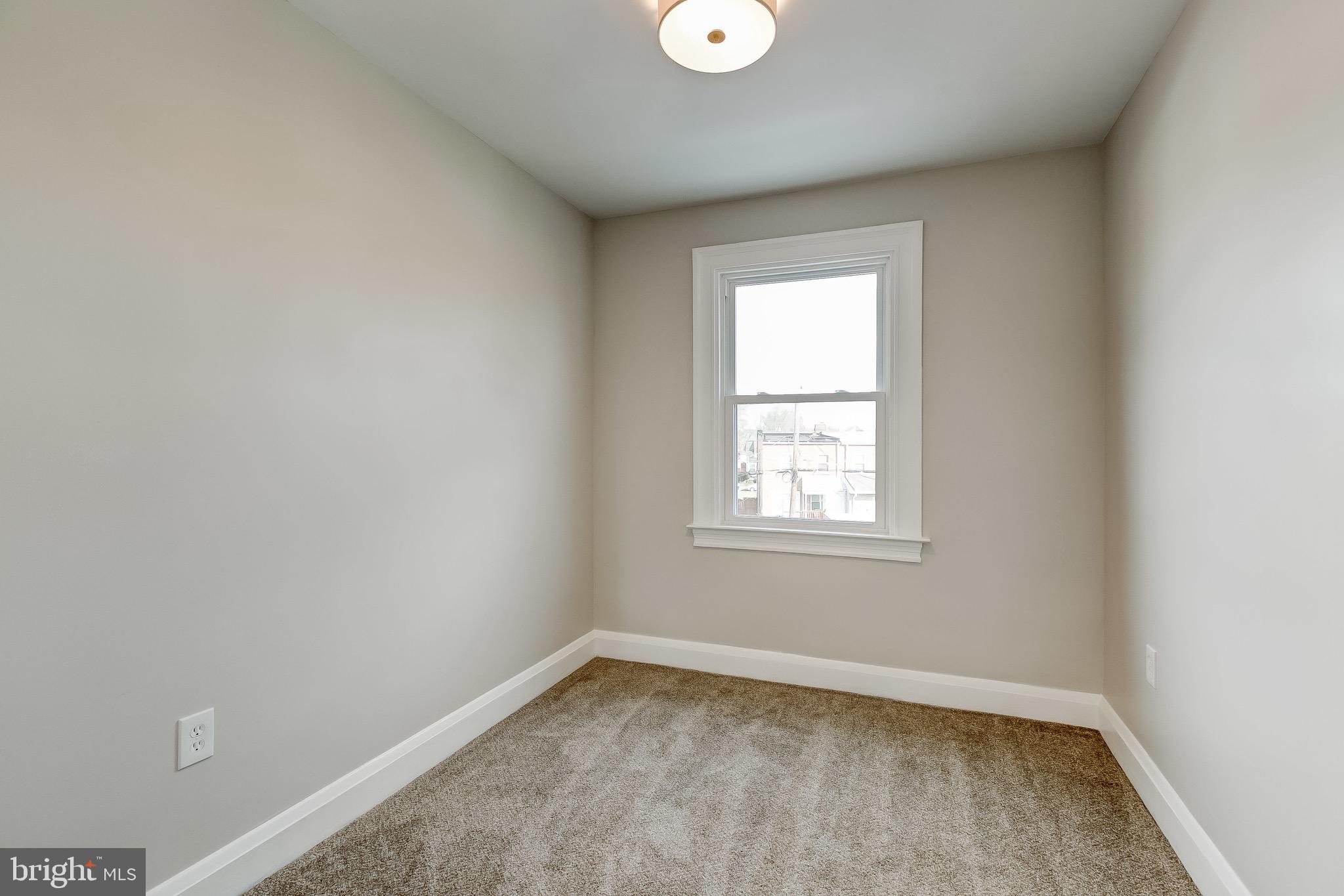 81 Willow Spring Road Baltimore, MD 21222 - Photo 17 of 42