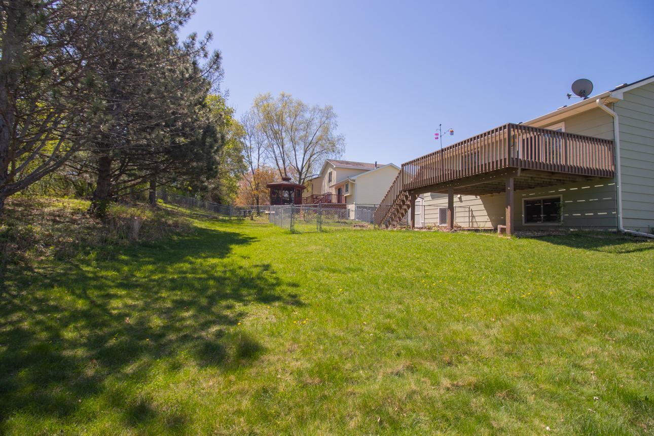 4975 Heather Ridge Road North Oakdale, MN 55128 - Photo 32 of 34 Gallery Image 32