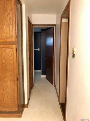 11123 Republic Warren, MI 48089 - Photo 12 of 15 IMG_4690.jpg