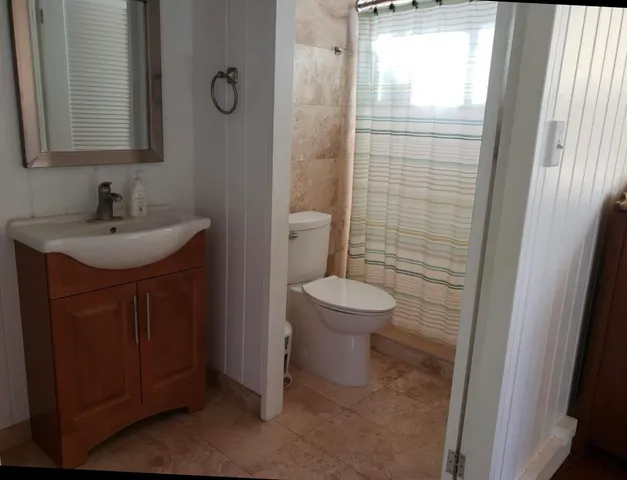 $899,000 | 215 Aahi Place, Kaunakakai, HI 96748