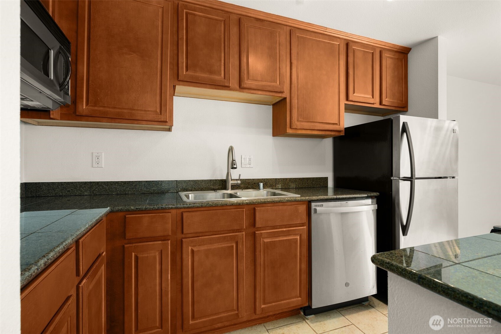 20322 Bothell Everett Highway, Unit E302 Bothell, WA 98012 - Photo 12 of 16