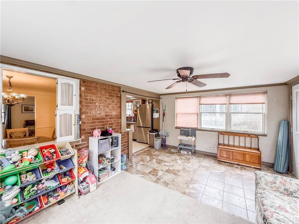 3921 Edge Road Pittsburgh, PA 15227 - Photo 13 of 36
