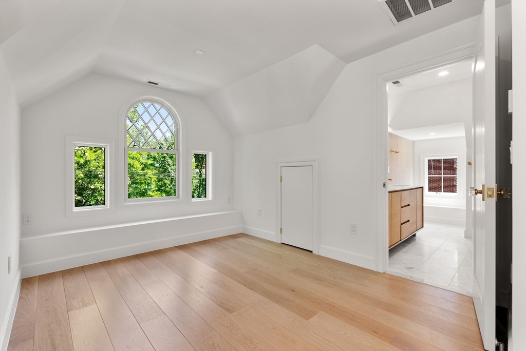 18 Naples Road Brookline, MA 02446 - Photo 30 of 40