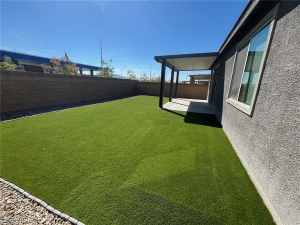 $3,000 | 6016 Bugsy Street, North Las Vegas, NV 89081