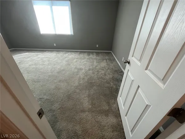 $3,000 | 6016 Bugsy Street, North Las Vegas, NV 89081