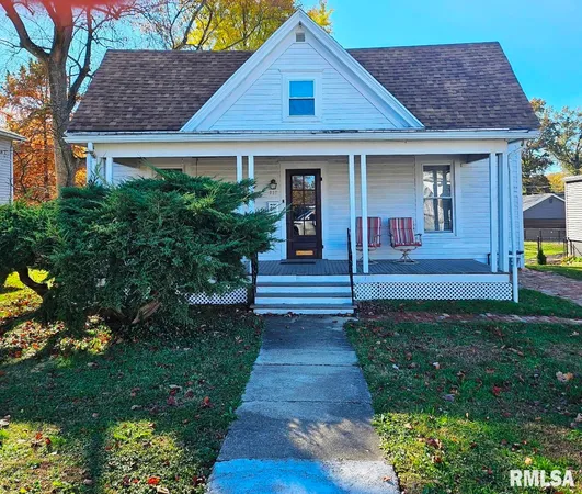 $112,500 | 517 East 2nd S Street, Carlinville, IL 62626