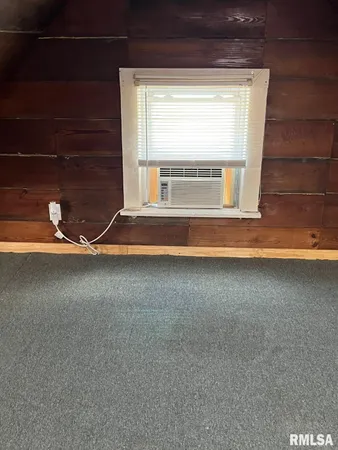 $112,500 | 517 East 2nd S Street, Carlinville, IL 62626