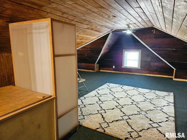 $115,000 | 517 East 2nd S Street, Carlinville, IL 62626