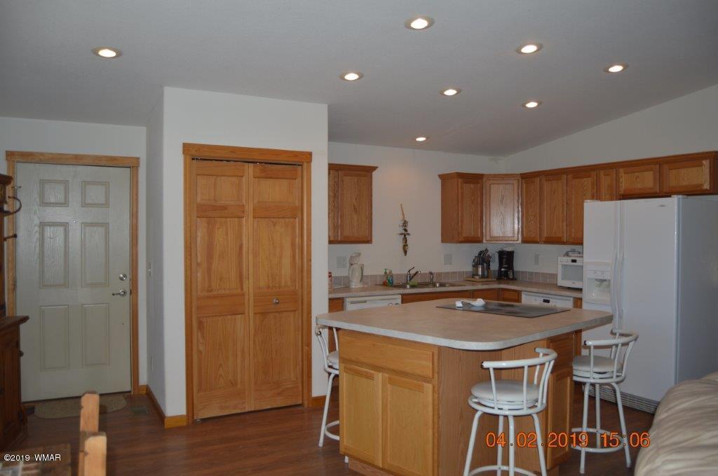 2256 Sunrise Road Overgaard, AZ 85933 - Photo 11 of 37 Gallery Image 11