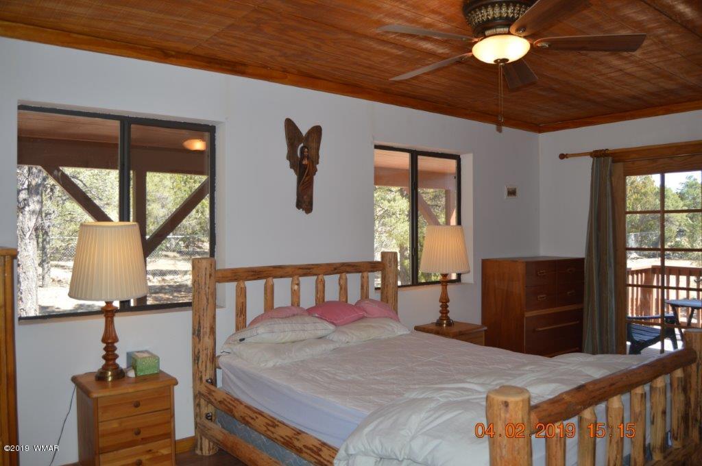 2256 Sunrise Road Overgaard, AZ 85933 - Photo 13 of 37 Gallery Image 13