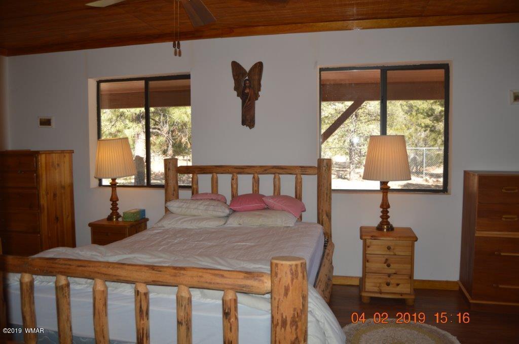 2256 Sunrise Road Overgaard, AZ 85933 - Photo 16 of 37 Gallery Image 16