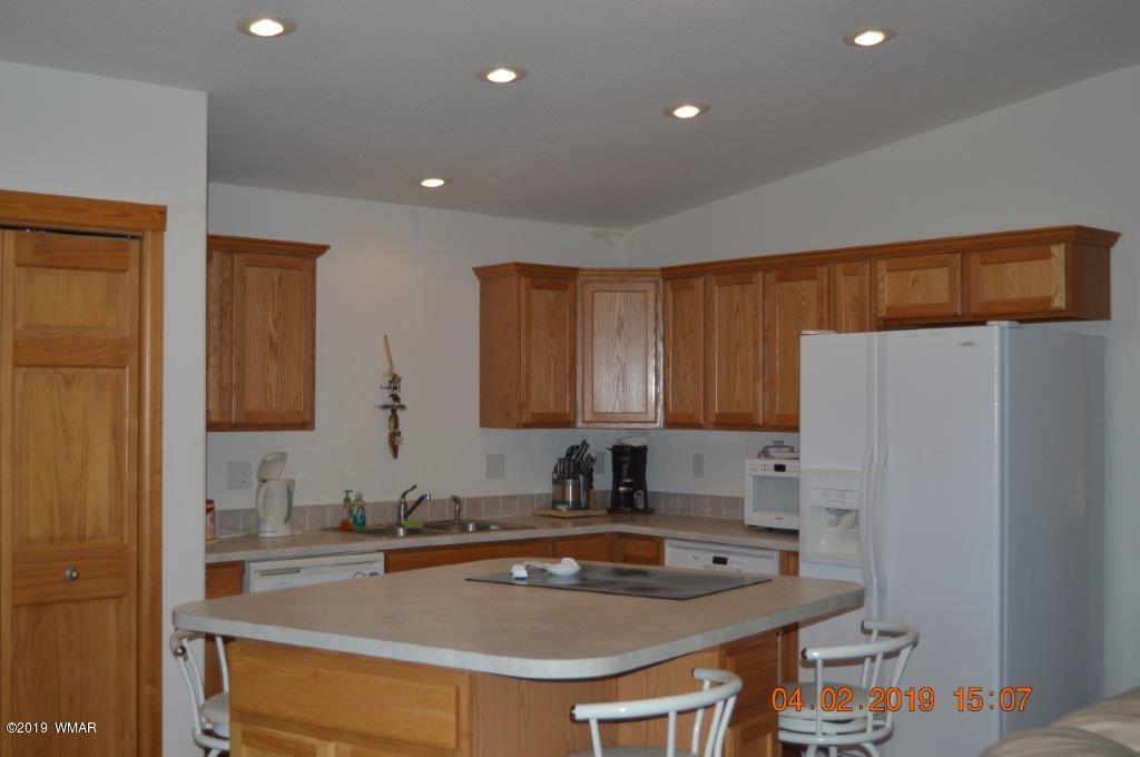 2256 Sunrise Road Overgaard, AZ 85933 - Photo 7 of 37 Gallery Image 7