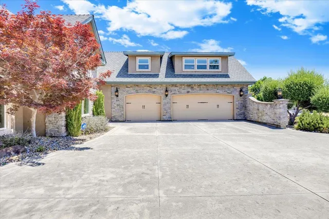 $925,000 | 2491 Oak Creek Drive, Unit 14, Copperopolis, CA 95228