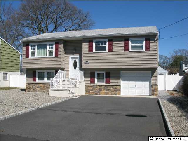 2115 Kenneth Road Point Pleasant, NJ 08742 - Photo 1 of 3 Primary Photo