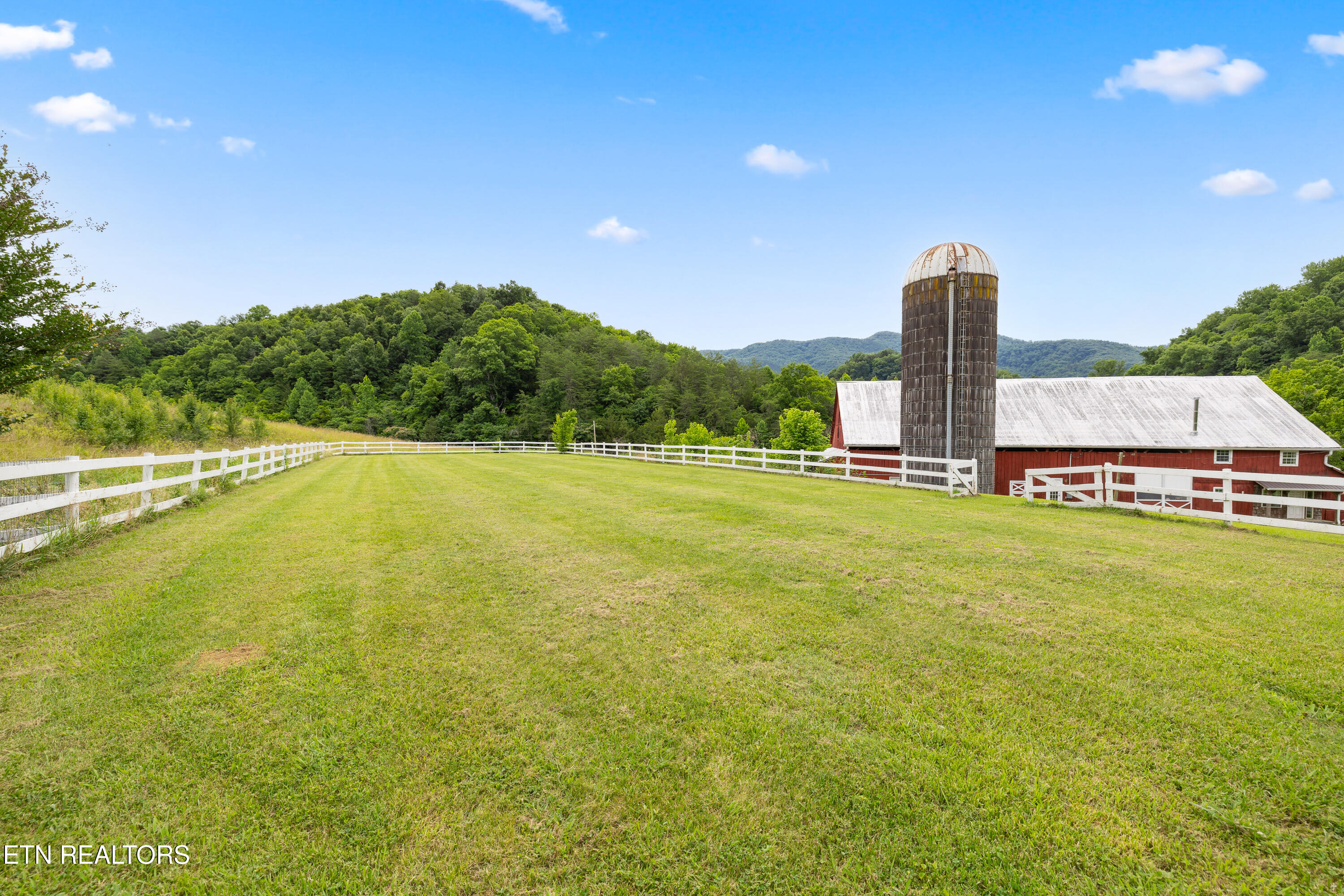 1640 Munsey Hatcher Road Seymour, TN 37865 - Photo 42 of 60 View