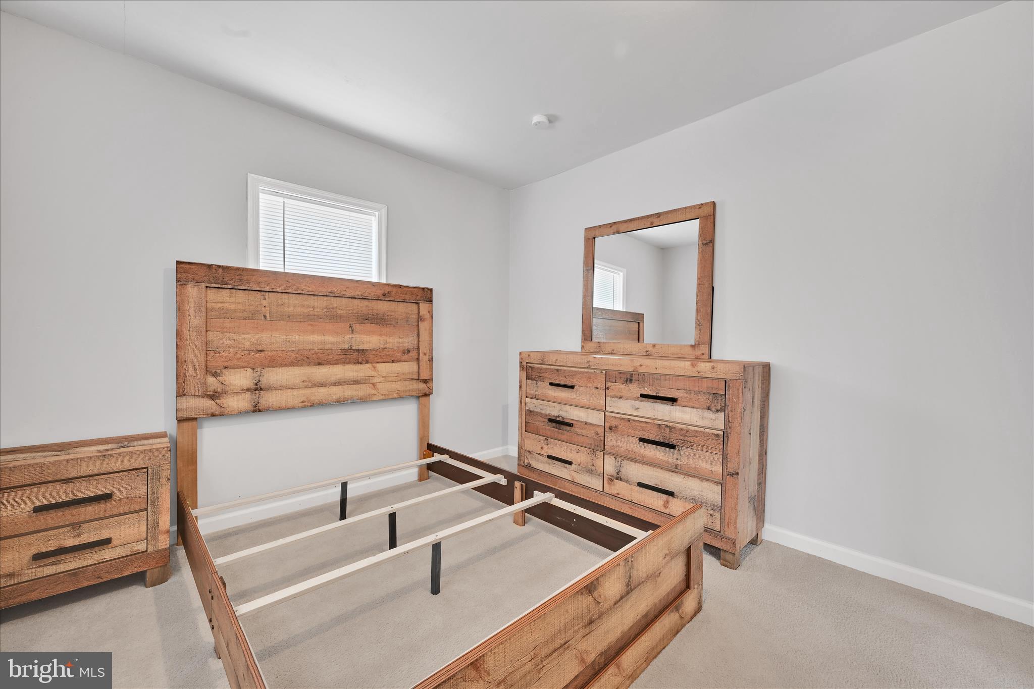 1428 Meade Street Reading, PA 19607 - Photo 24 of 29 a room with a desk and chair