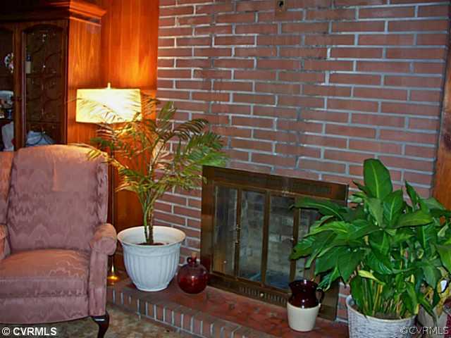 29113 Sunshine Road Ruther Glen, VA 22546 - Photo 5 of 13 Gallery Image 5