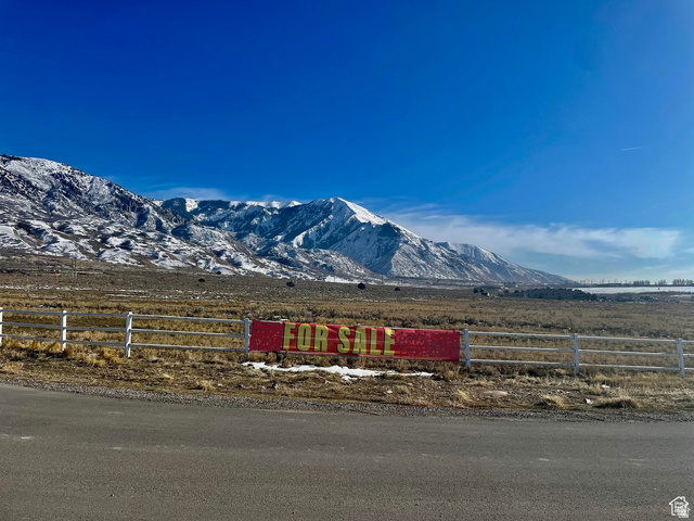 200 North Frontage Road Mona, UT 84645 - Photo 6 of 8 Mountain view