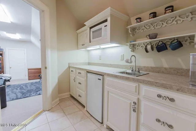 $1,150,000 | 101 Summer Lake Drive, Ridgeland, MS 39157