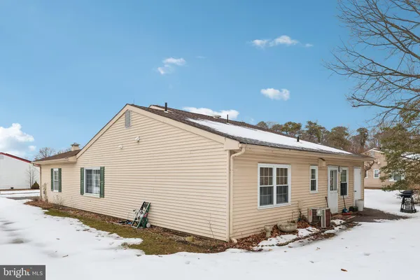 $315,000 | 24 St Davids Place, Southampton, NJ 08088