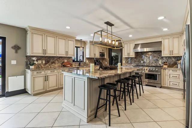 $2,950,000 | 20844 4th Avenue West, Cudjoe, FL 33042