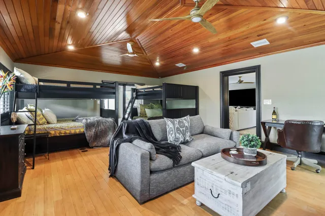 $2,950,000 | 20844 4th Avenue West, Cudjoe, FL 33042