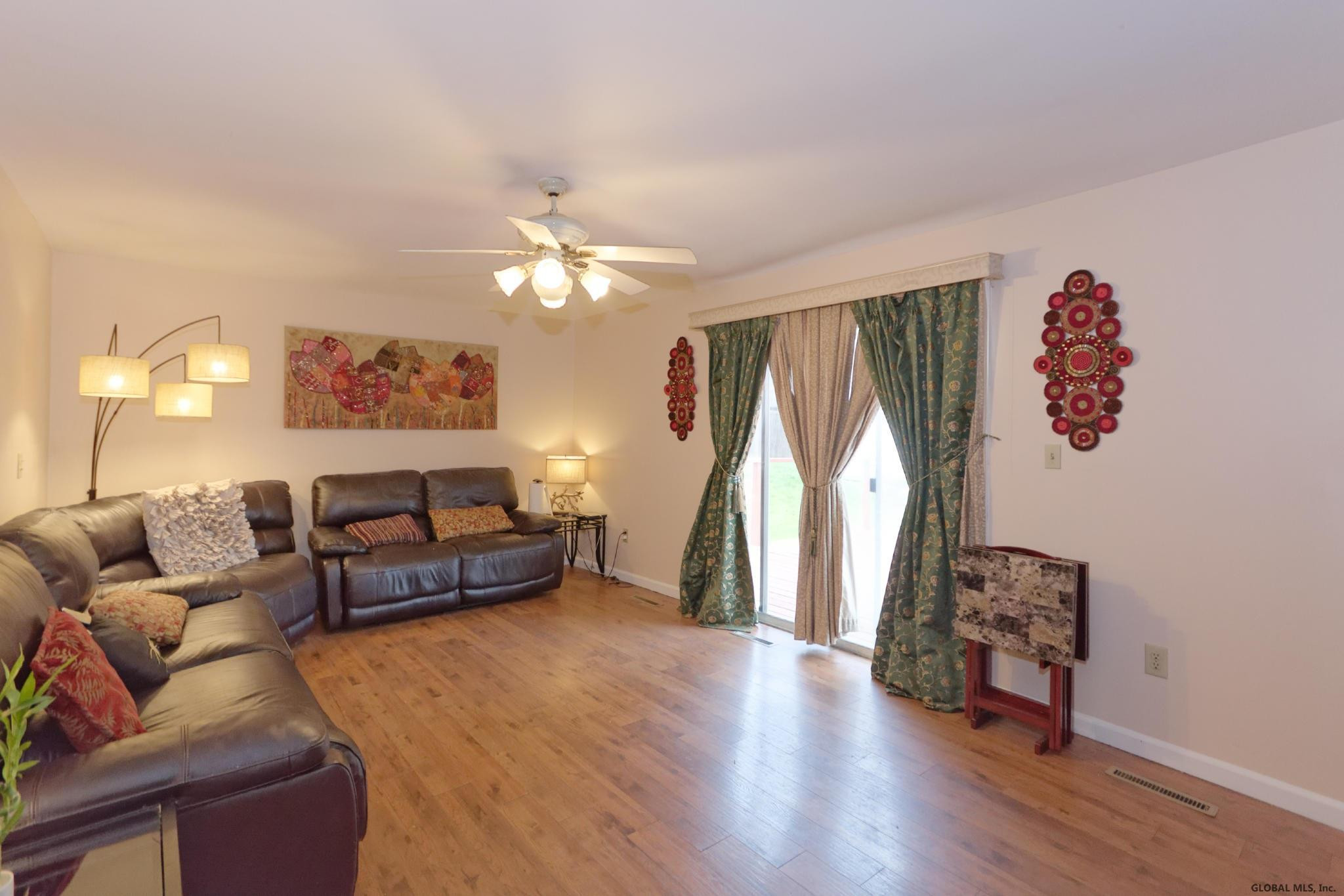 11 Rafaillo Drive Colonie, NY 12110 - Photo 17 of 45 Photo 17