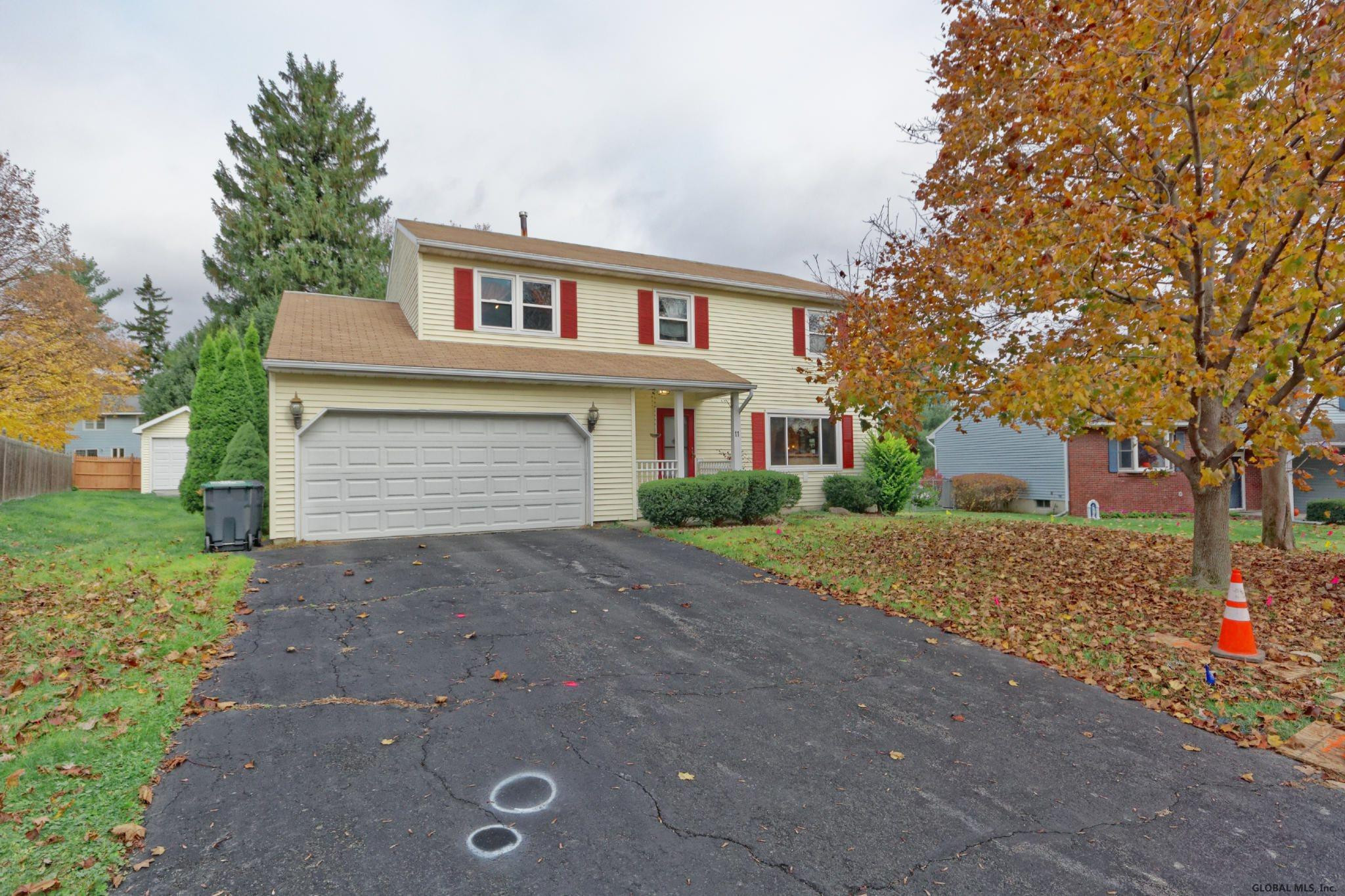 11 Rafaillo Drive Colonie, NY 12110 - Photo 3 of 45 Photo 3