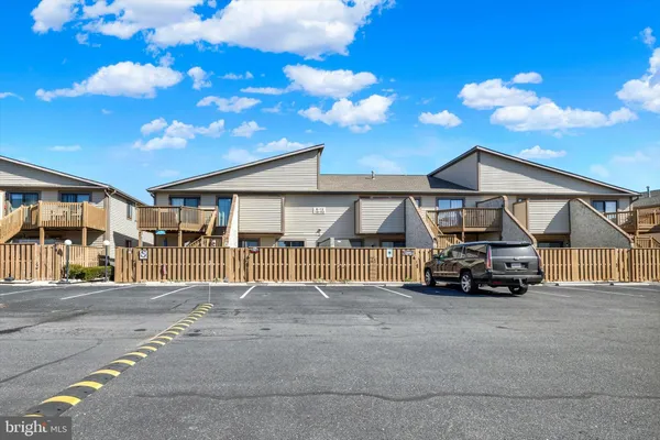 $324,900 | 105 120th Street, Unit 15208, Ocean City, MD 21842