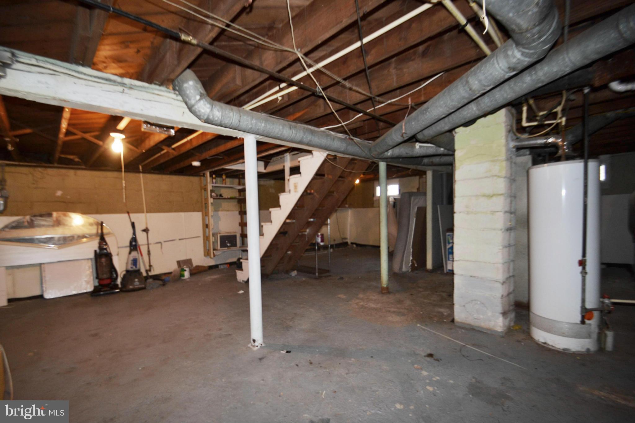 3211 Rosalie Road Baltimore, MD 21227 - Photo 24 of 25 a view of an empty room with gym equipment