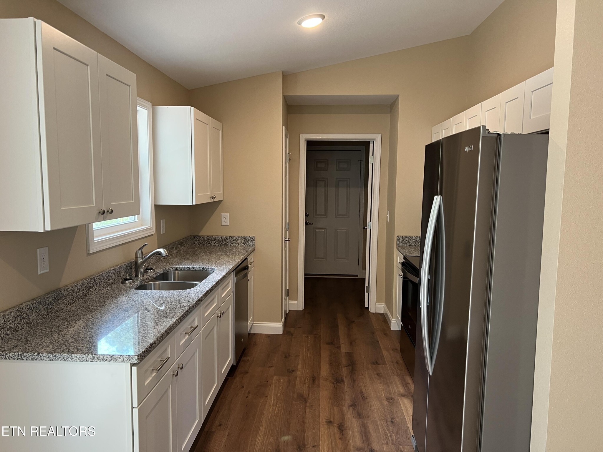 3002 Manhato Road Crossville, TN 38572 - Photo 8 of 21 Gallery Image 8