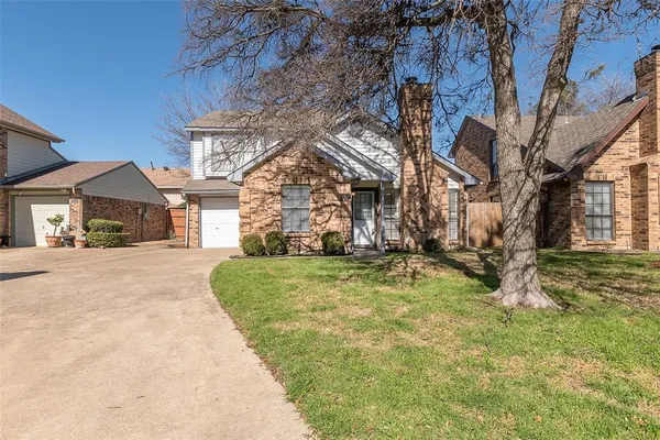 $1,900 | 3343 Briaroaks Drive, Garland, TX 75044