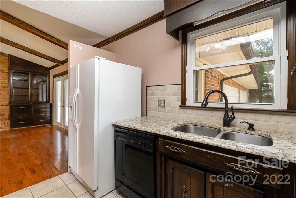 1814 Country Club Road Lincolnton, NC 28092 - Photo 11 of 30 Gallery Image 11
