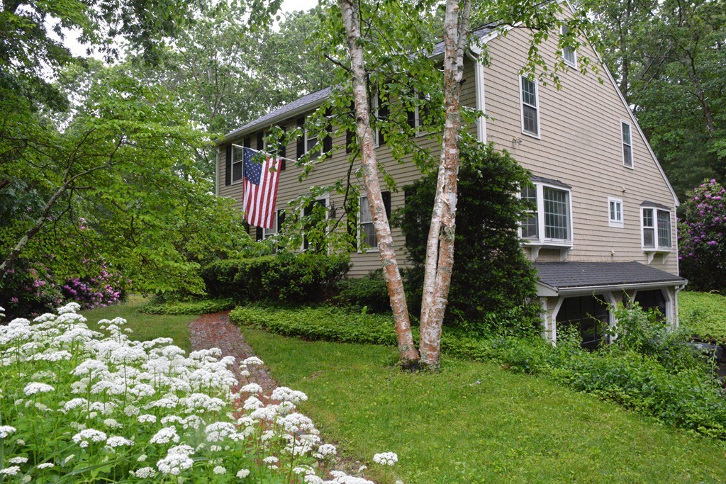 43 Cooke Road Plymouth, MA 02360 - Photo 3 of 20 Gallery Image 3