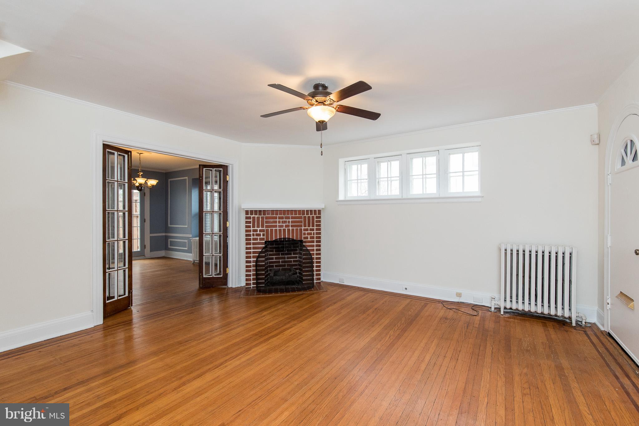 3632 Rexmere Road Baltimore, MD 21218 - Photo 4 of 30 Living Room