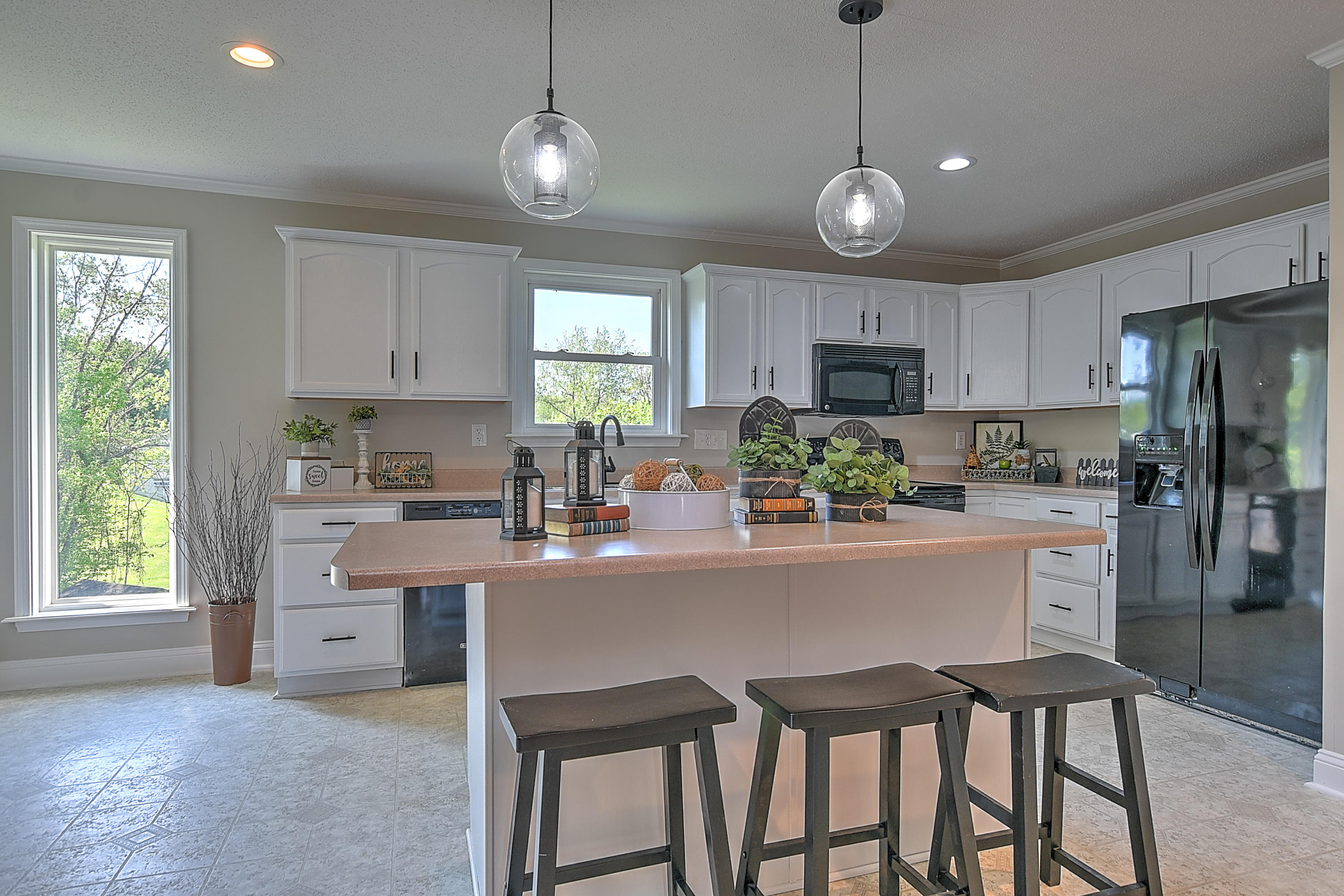 107 Raintree Circle Bristol, VA 24201 - Photo 14 of 52 107 Raintree-25